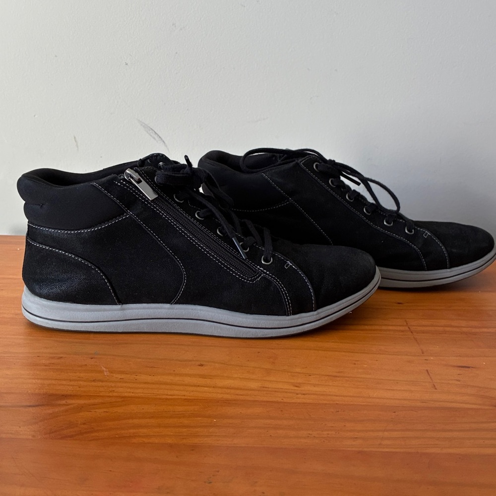 Clarks Black and Gray Women's Sneakers